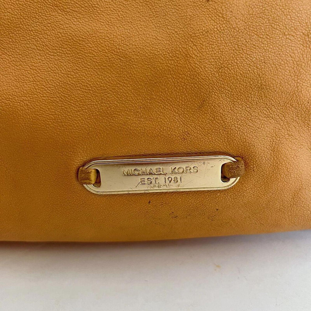 Michael Kors y2k Vintage ID Chain Hobo Bag Tan Light Brown Shoulder Bag
