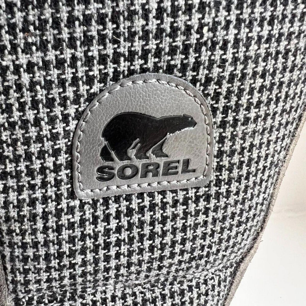 Sorel Joan of Arctic Winter Boots Grey and Black Houndstooth Fur Lined Size 7.5