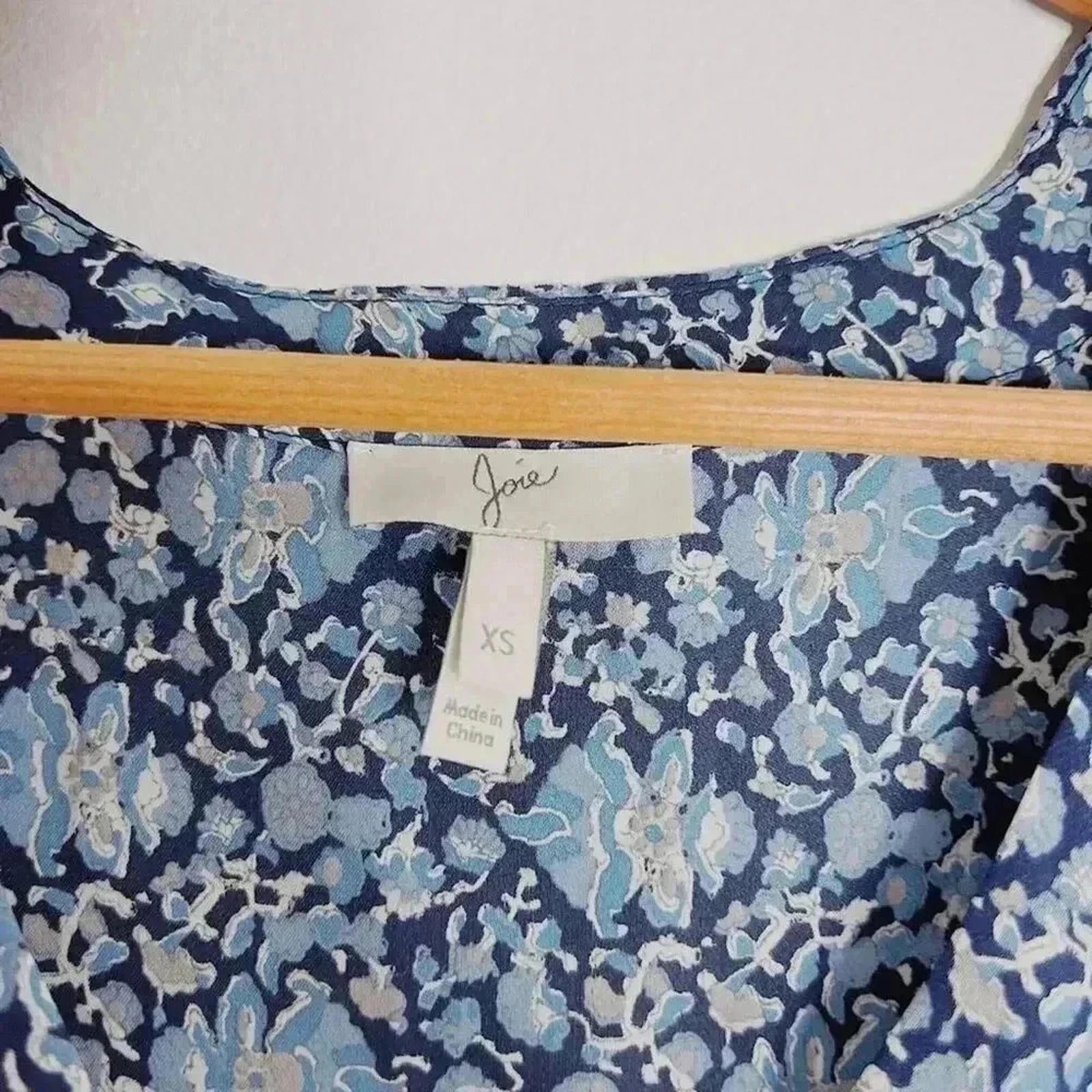 Joie Silk Navy Light Blue Floral Long Sleeve Blouse Summer Office Size XS