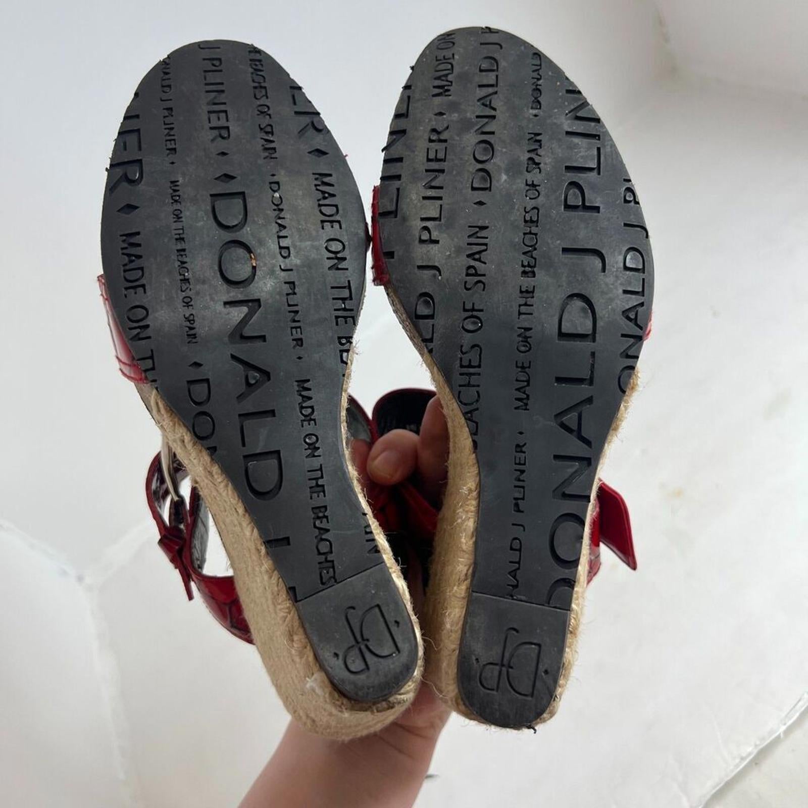y2k Vintage Donald Pliner Red Crocodile Wedges Patent Leather Sandals Size 9.5