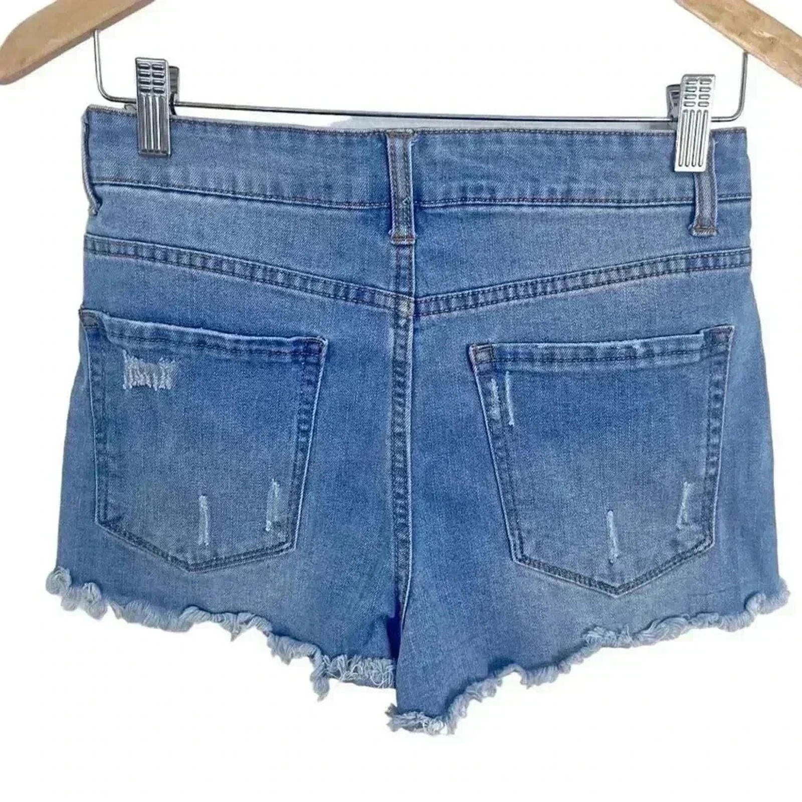 Forever 21 Distressed Denim Shorts Mid Rise Light Wash Women's Size 27