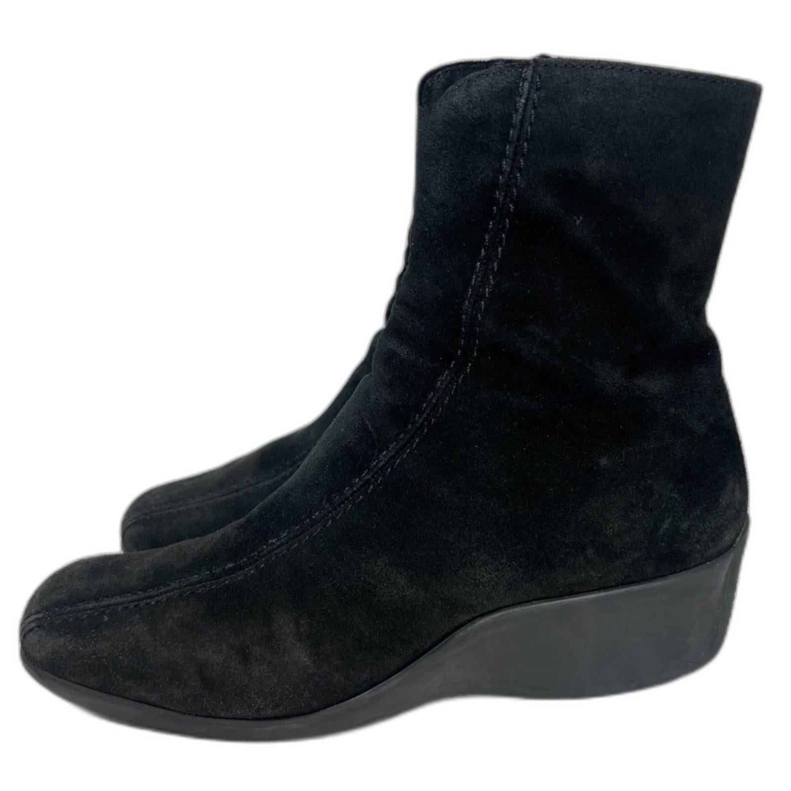 La Canadienne Elizabeth Boot $475 MSRP Black Suede Wedge Booties Size 12