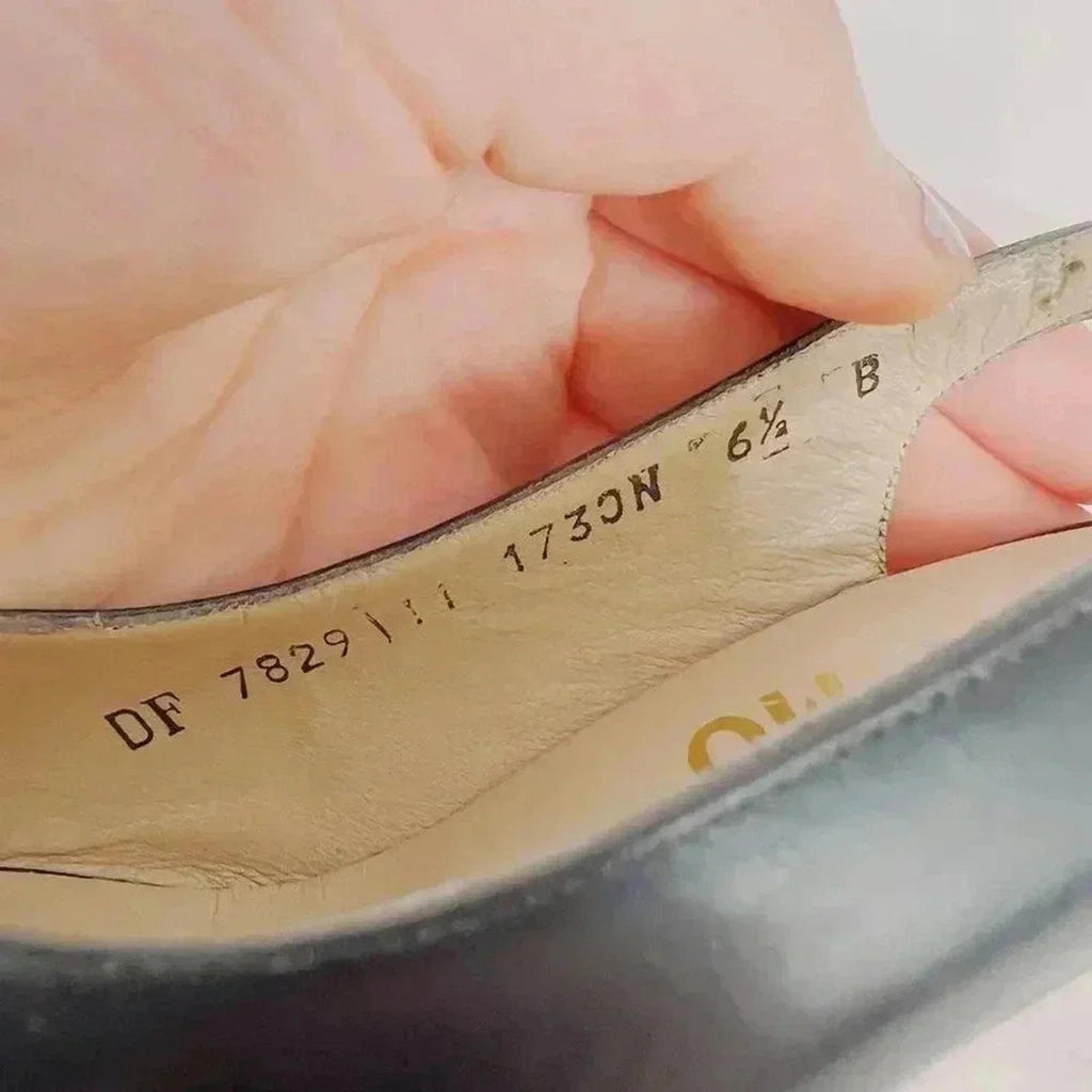 Ferragamo Vintage Leather Slingback Peep Toe Heels Gold Emblem Women's Size 6.5