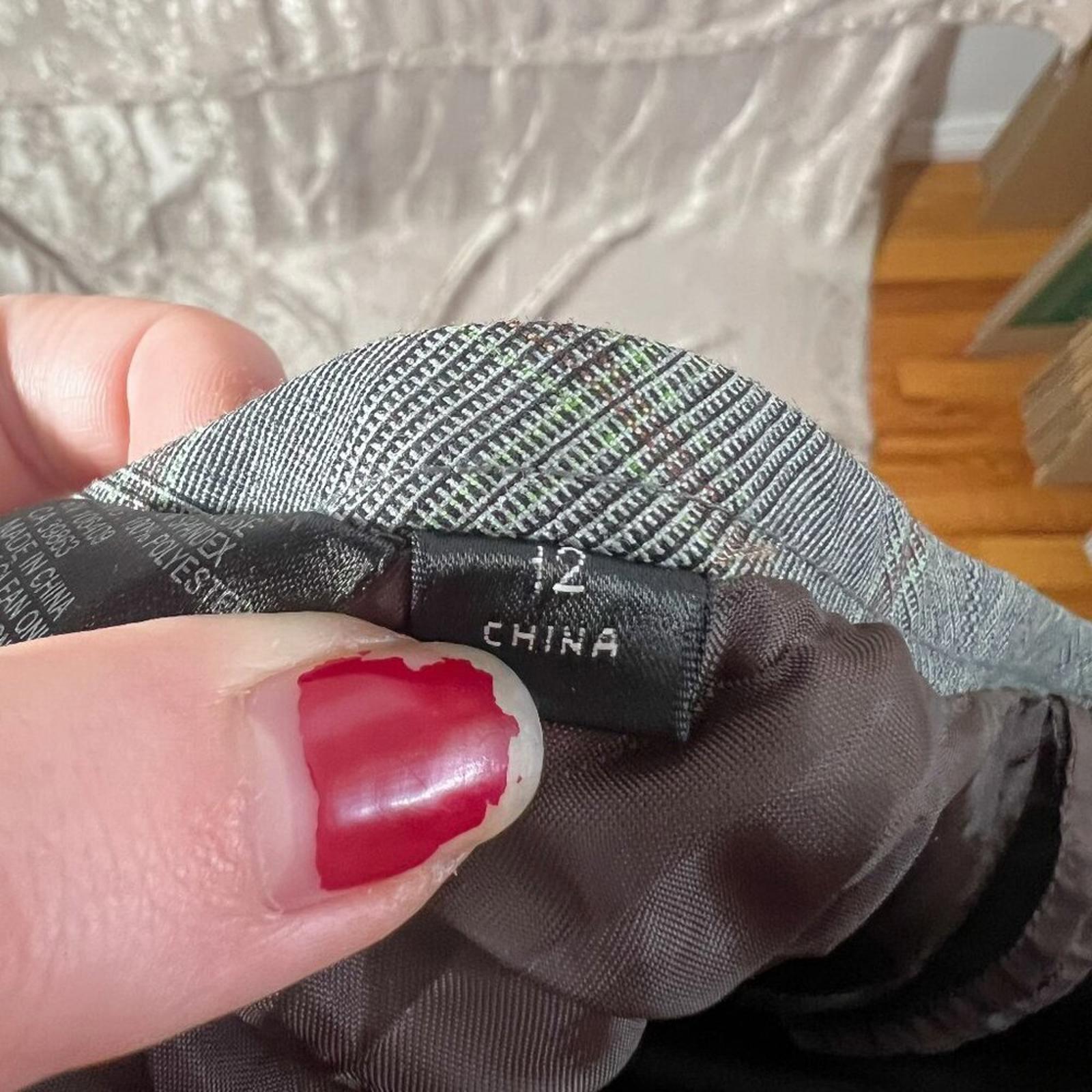 y2k Tahari Vintage Grey Green Plaid Pencil Skirt Pleated Office Siren Size 12