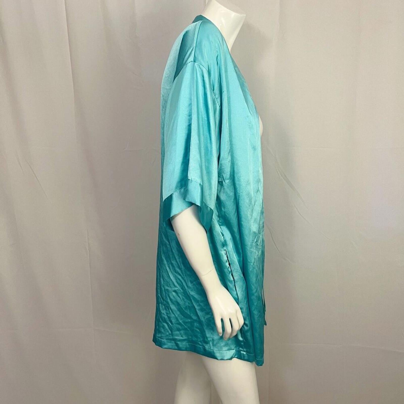 Victoria's Secret VS Light Blue Satin Robe Women's Size S/M