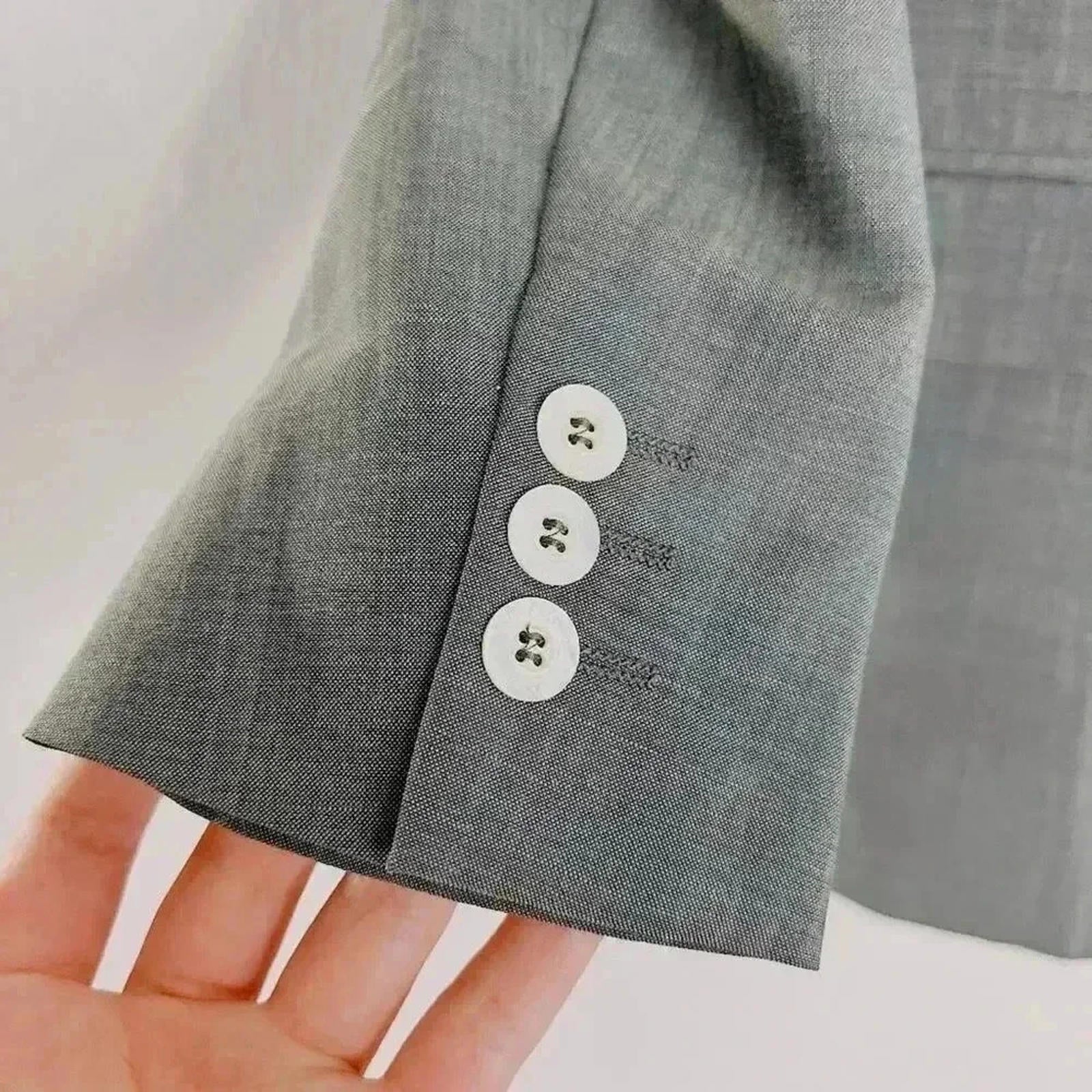 Vintage Max Mara Women's Grey Wool Blazer Size 8 Business Casual Office Siren