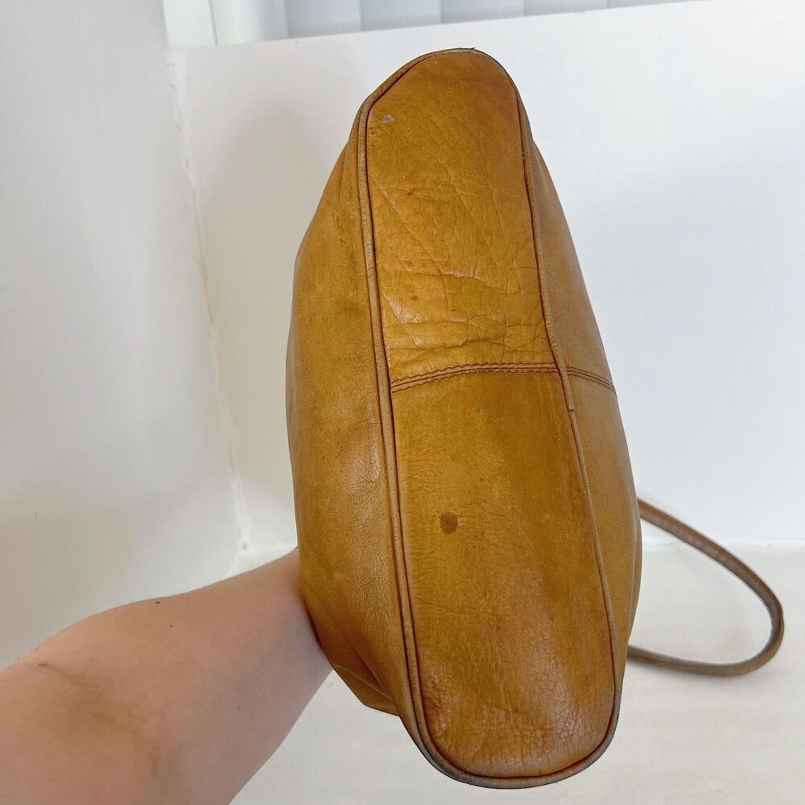 Frye Vintage Tan Leather Shoulder Bag Purse Western Boho