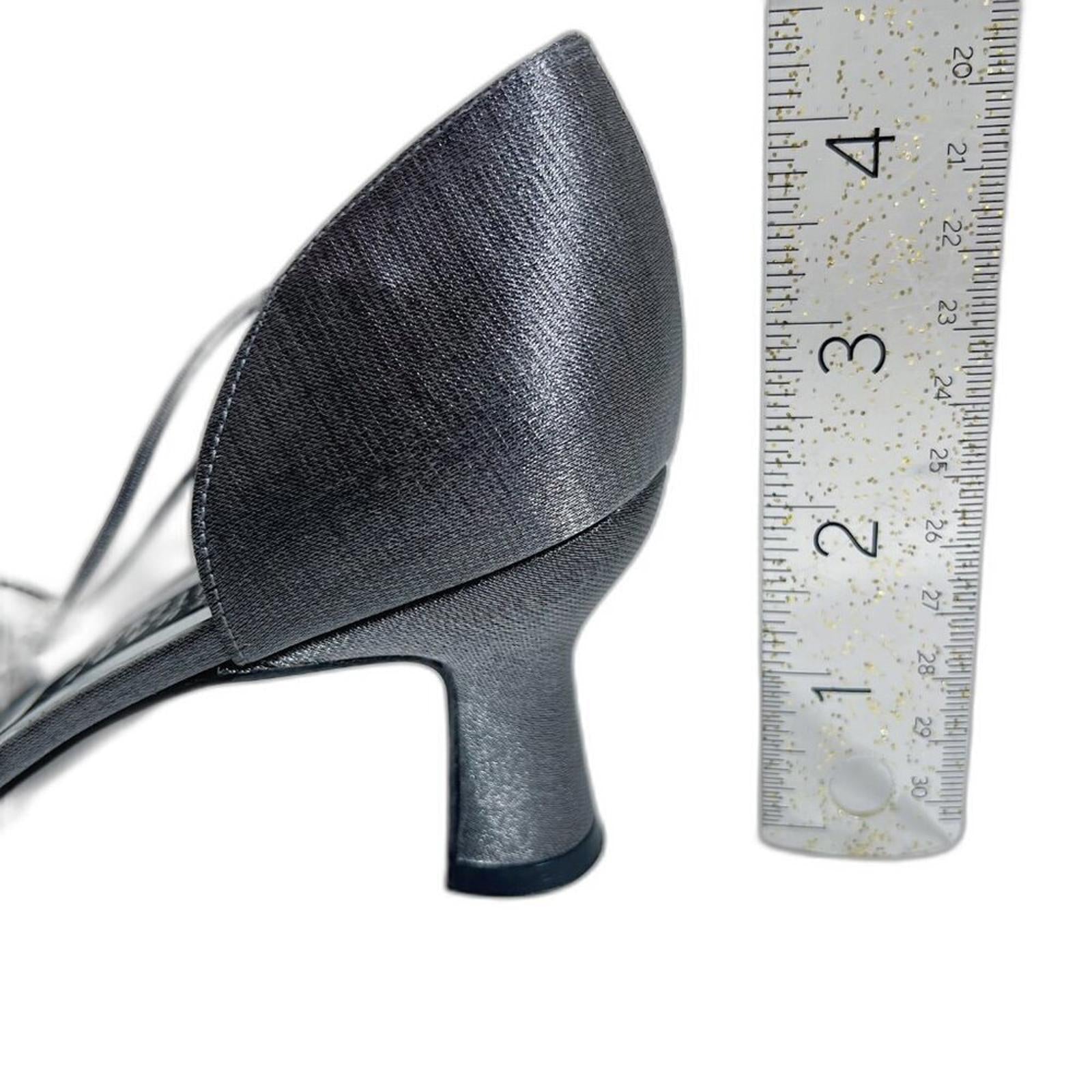 90s Vintage Stuart Weitzman Rondex Heels Silver Kitten Heel Pump Size 8.5 AA