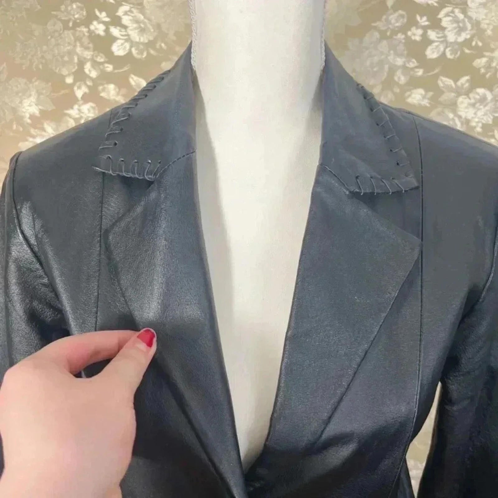 Vintage Newport News Black Leather Jacket Stitched Detailing Size 8