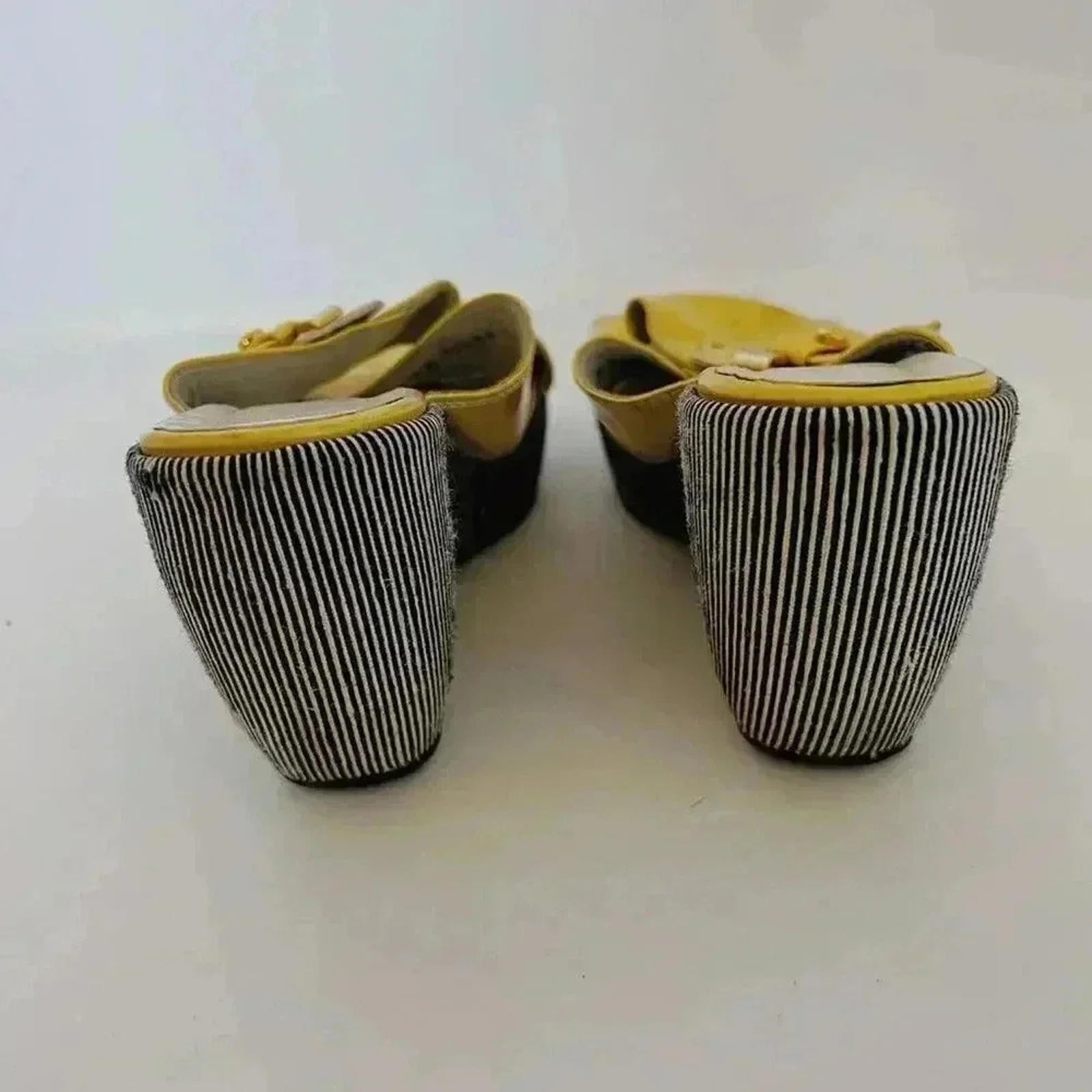 Stuart Weitzman Vintage Yellow Patent Leather Platform Wedges Stripes