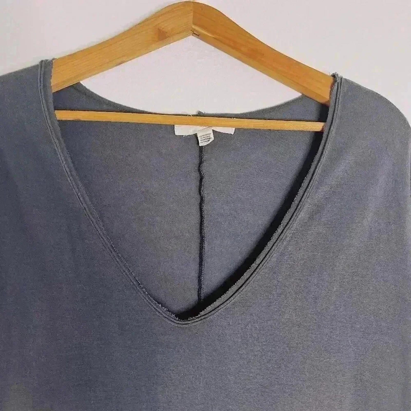 Urban Outfitters UO Project Social Tee Charcoal Grey V Neck Tee Women's Size M