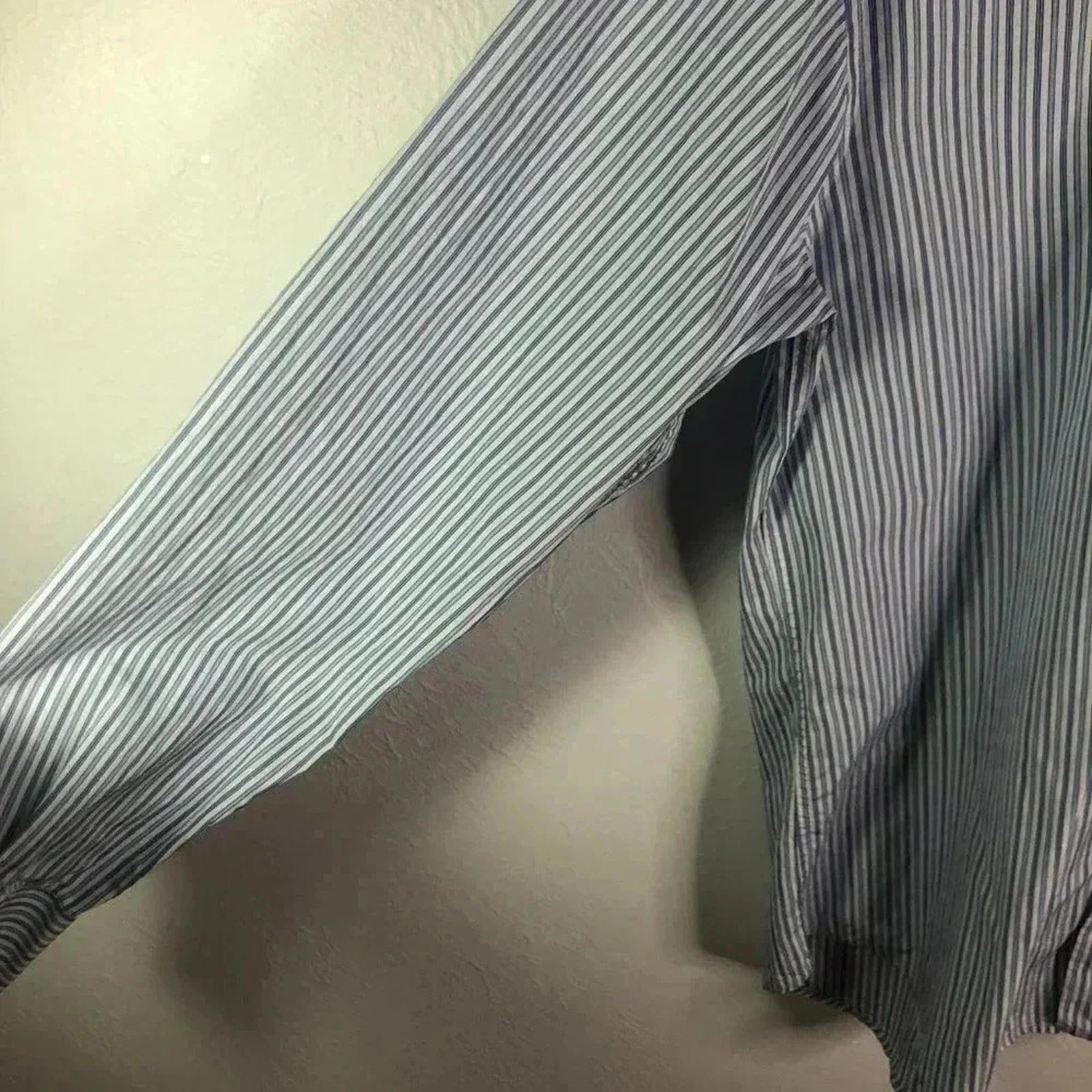 Barney's New York Co-Op Men's Blue Striped Long Sleeved Button Up Size 48/62