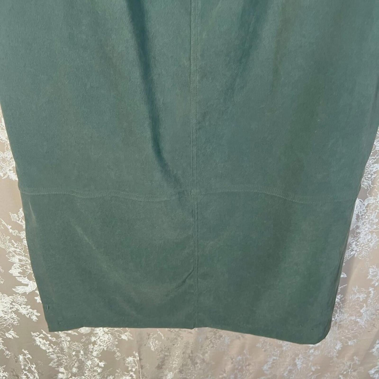 Vintage Jaclyn Smith Dark Olive Green Faux Suede Texture Midi Skirt Size 10