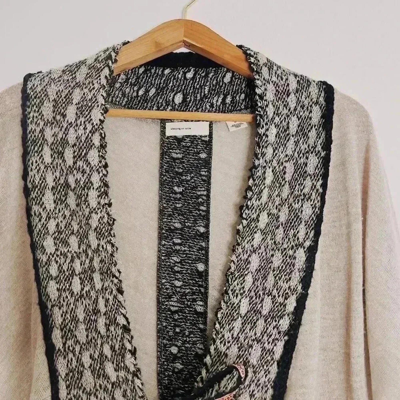 Anthropologie Sleeping on Snow Oatmeal Black Embroidered Knit Cardigan Size S