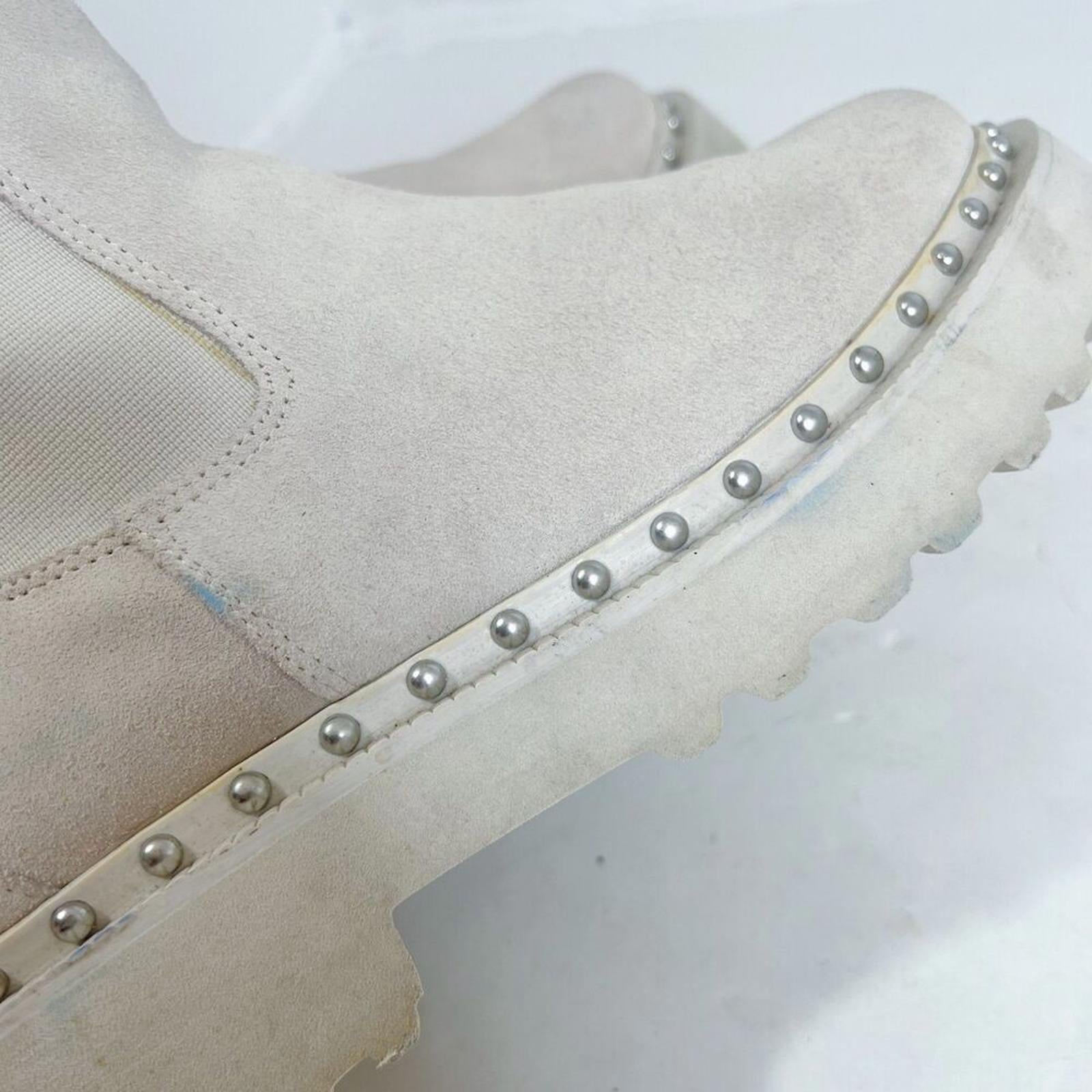 Vince Camuto Meenday Women's Chelsea Boot Lug Sole Cream Suede Size 9