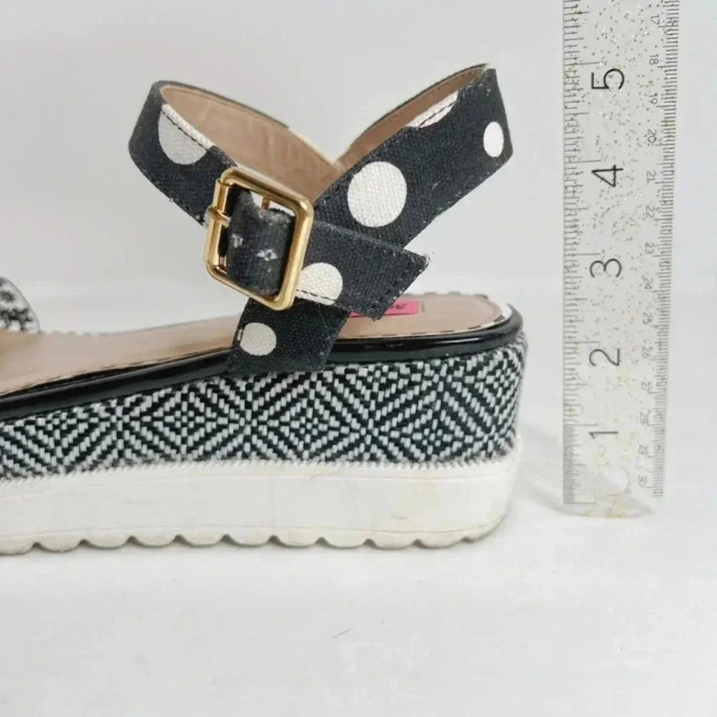 Betsey Johnson Faegan Wedge Sandal Black and White Women's Size 9.5