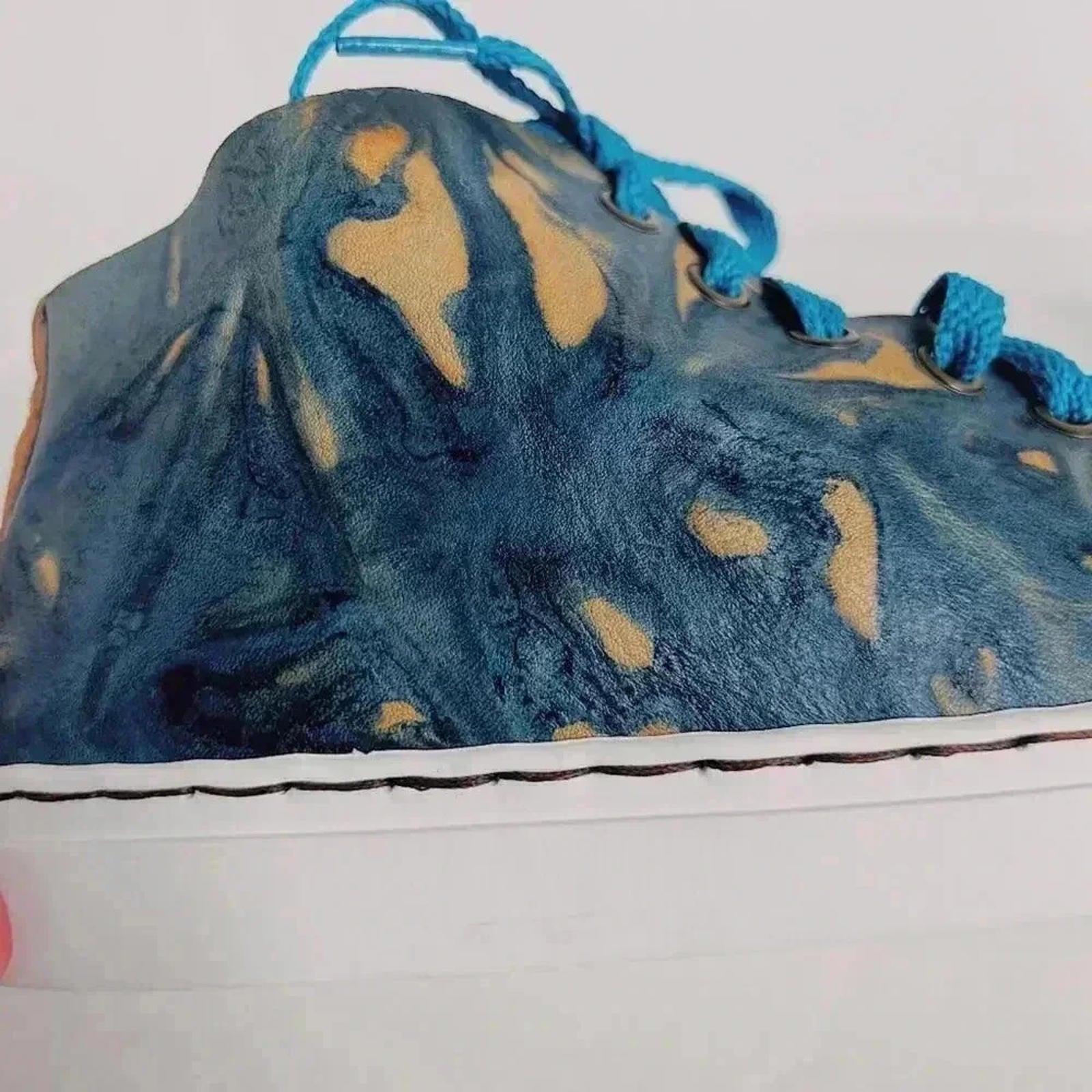 NWOT Moo Young Leather Blue Dip Dyed Sneakers