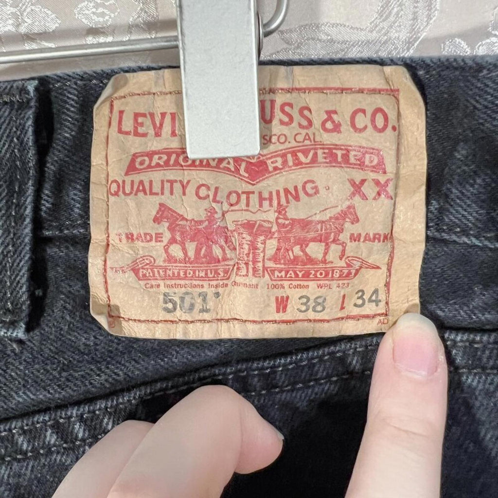 Levi's Original 501 Straight Leg Button Fly Black Jeans Denim Size 38 x 34