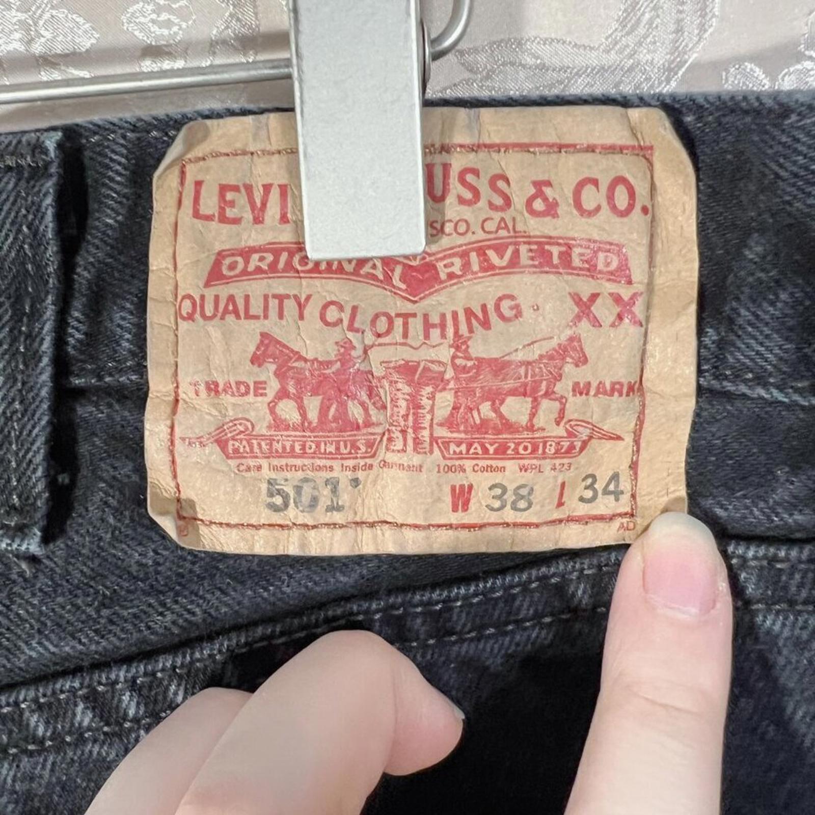 Levi's Original 501 Straight Leg Button Fly Black Jeans Denim Size 38 x 34