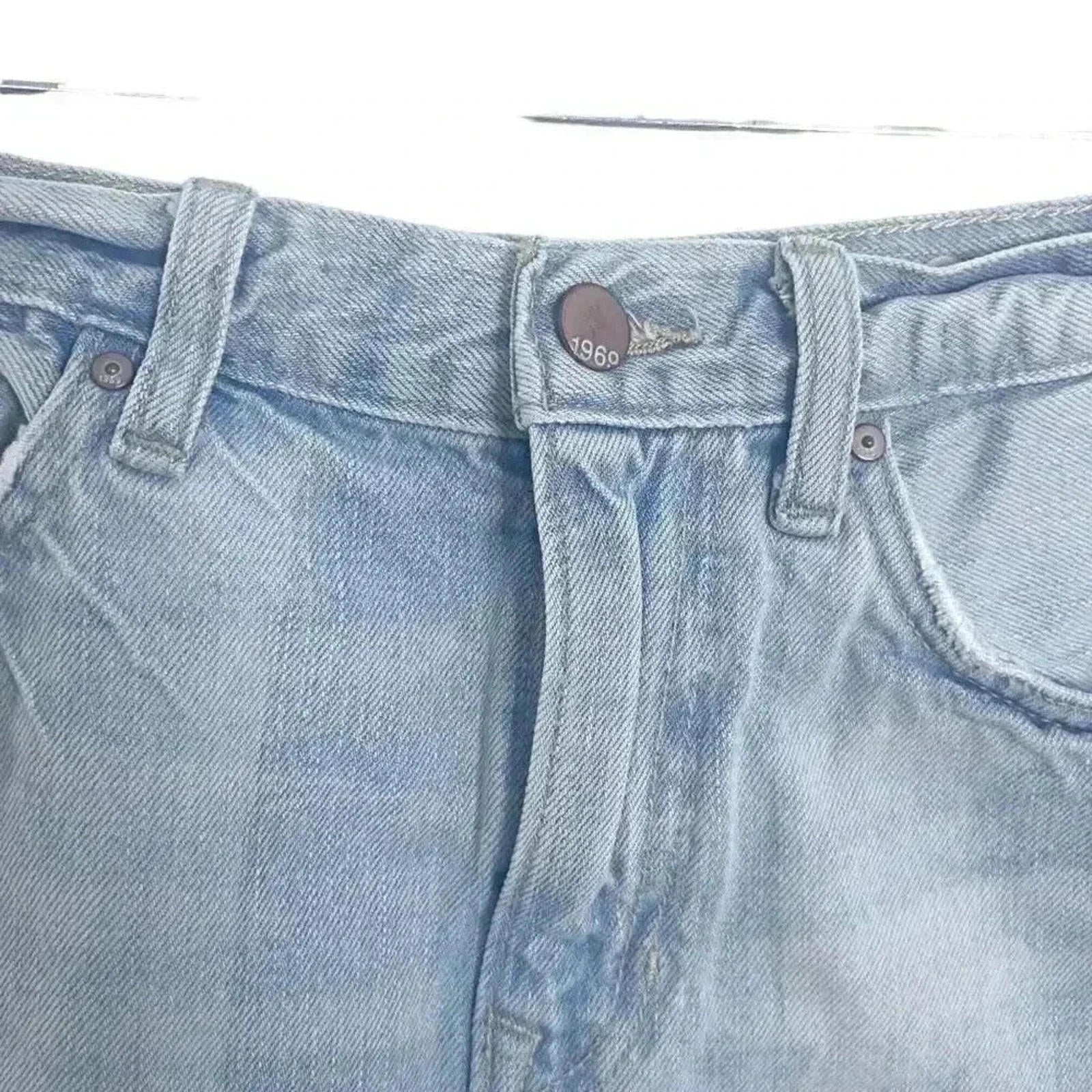 GAP Star Design Light Wash High Rise Denim Shorts Women's Size 27