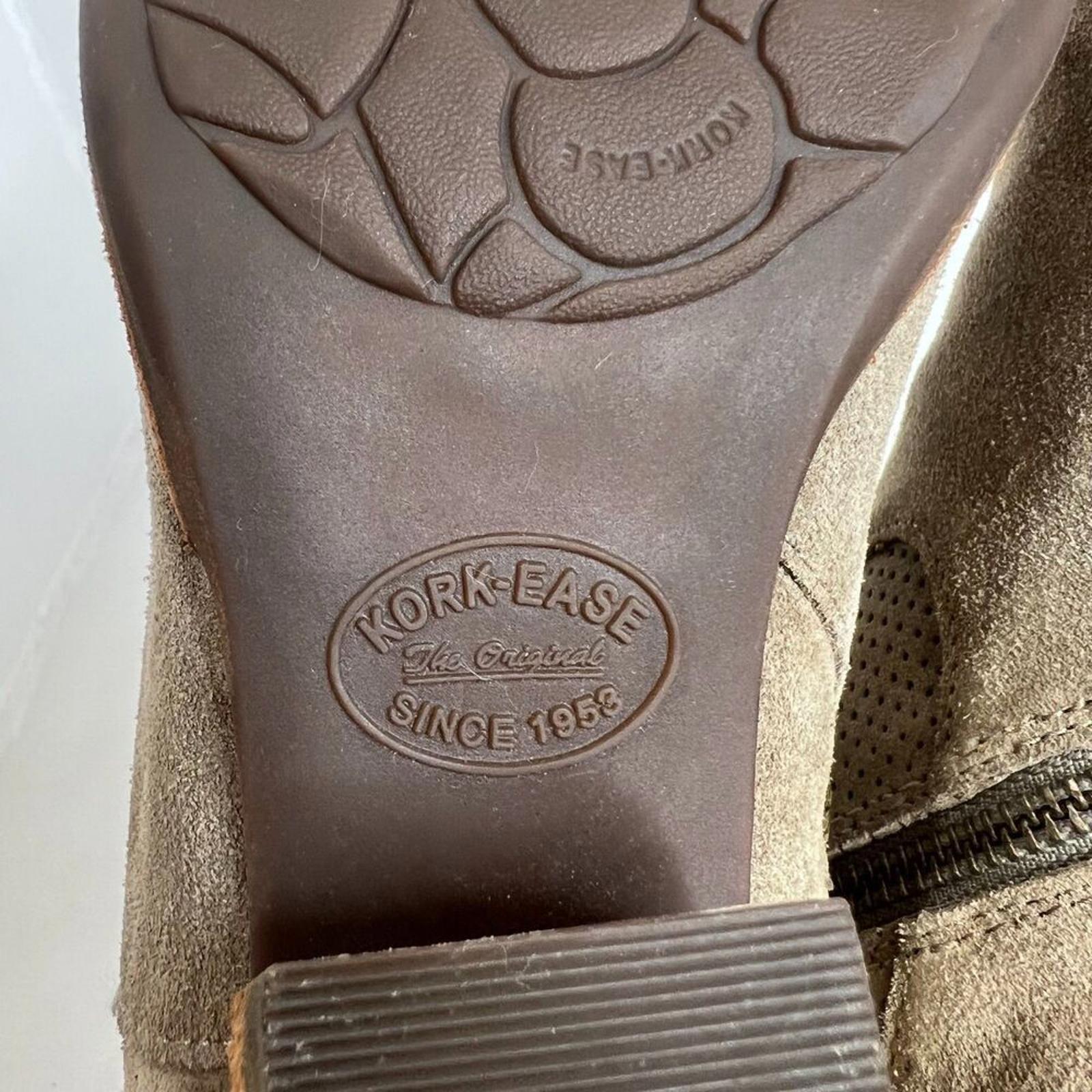 Kork-Ease Sherrill Booties Taupe Suede Ankle Boots Tan Leather Size 8.5