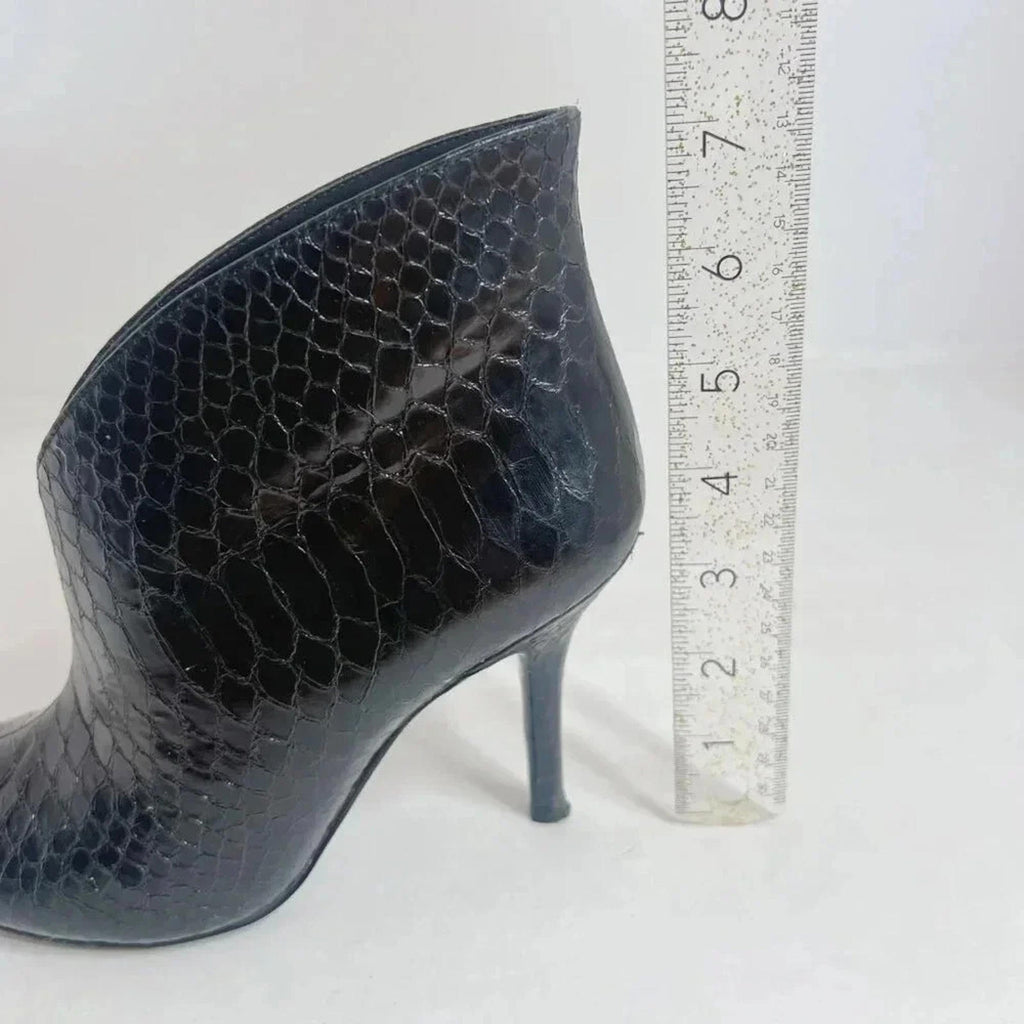 Vince Camuto Caden Black Snake Print Heeled Booties Women's Size 6.5