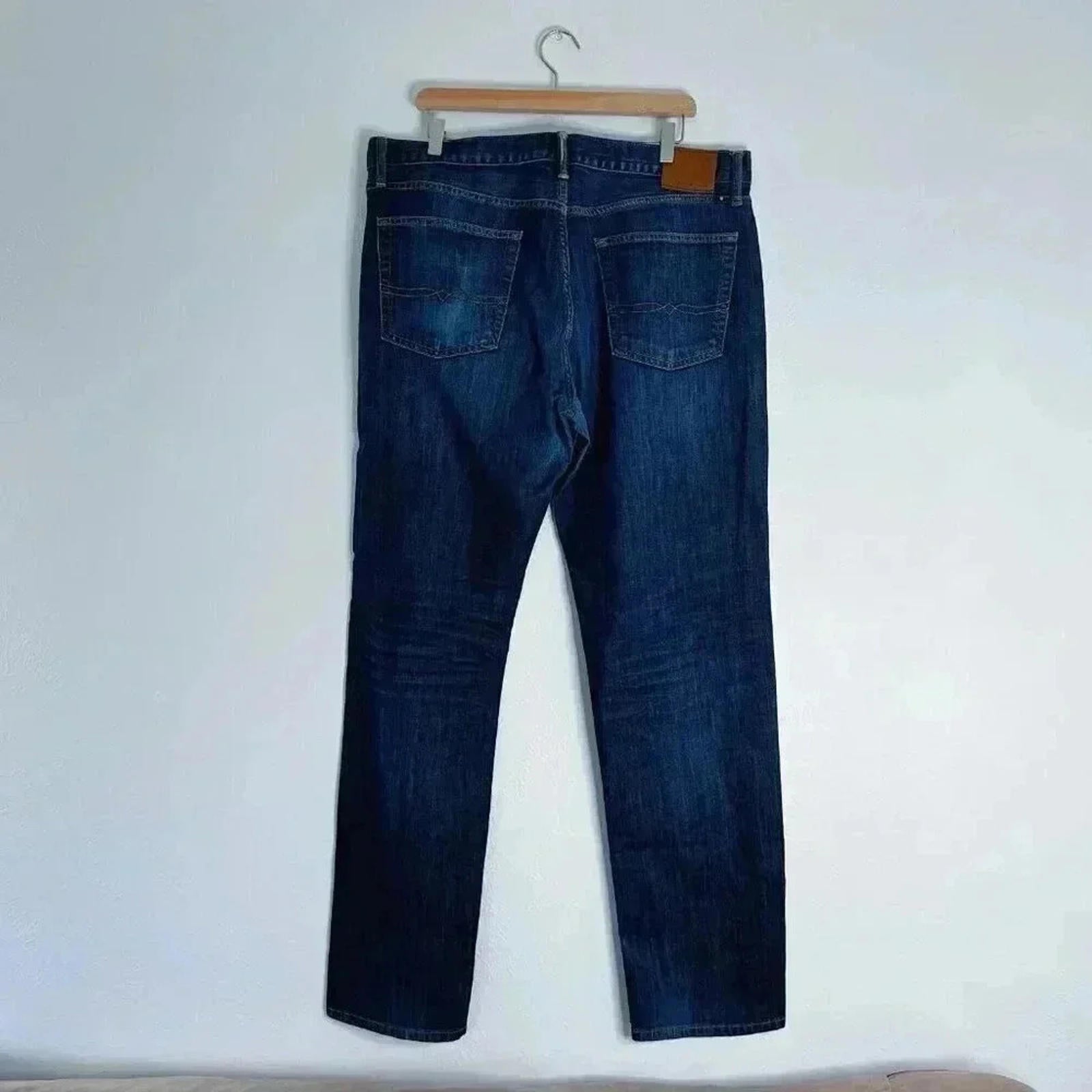 Lucky Brand Men's Medium-Dark Wash Straight Leg Jeans High Rise Size 38 x 34