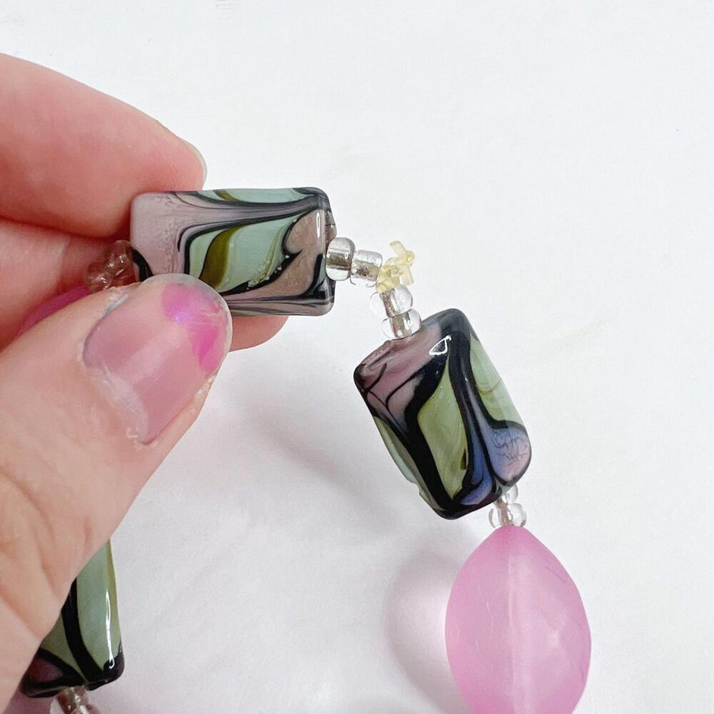 y2k Vintage Pink and Green Beaded Bracelet Murano Swirl Beads