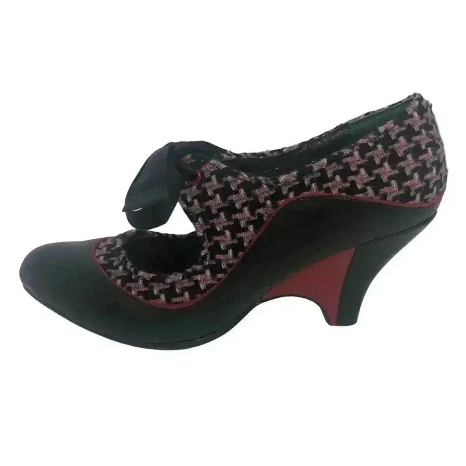 Poetic License Mary Jane Tweed Heels Pink and Black Bow Coquette Women's Size 6